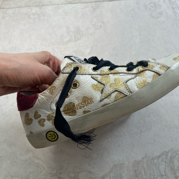 GOLDEN GOOSE DELUXE BRANS Girls Gold White Leather Trainers Sneakers (size 30) - Picture 2 of 7